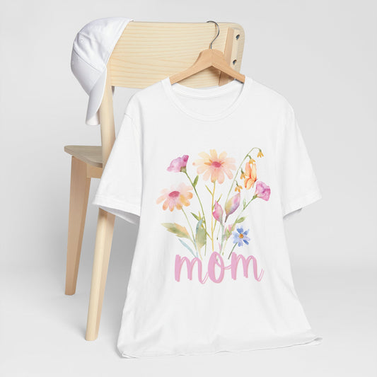 Floral Mom Tee, Perfect Gift for Mothers, Casual Everyday Style, Birthday, Mother's Day, Family Gatherings, Floral Shirt